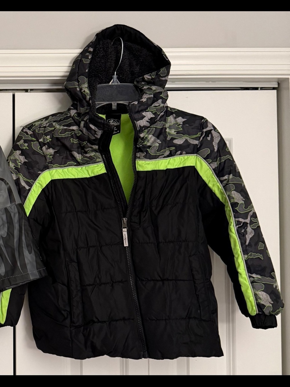 ZeroXposur Black & Neon Green Camo Kids Puffer Jacket